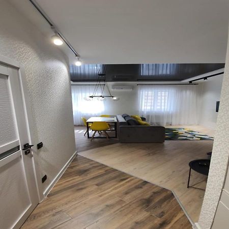 New Lux Apartment 2020 Jarkov Exterior foto